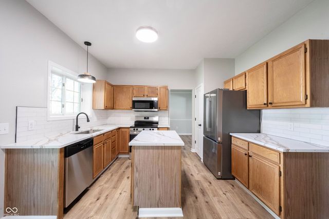 5228 Deer Creek Drive, Indianapolis, IN 46254