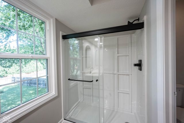 5228 Deer Creek Drive, Indianapolis, IN 46254