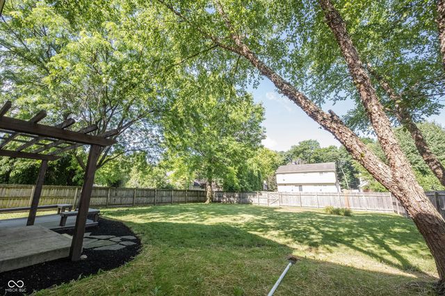 5228 Deer Creek Drive, Indianapolis, IN 46254