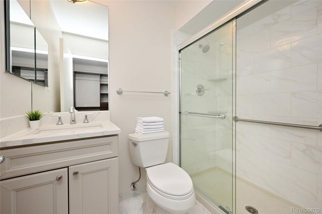 211 E Merrill Street 405, Birmingham, MI 48009