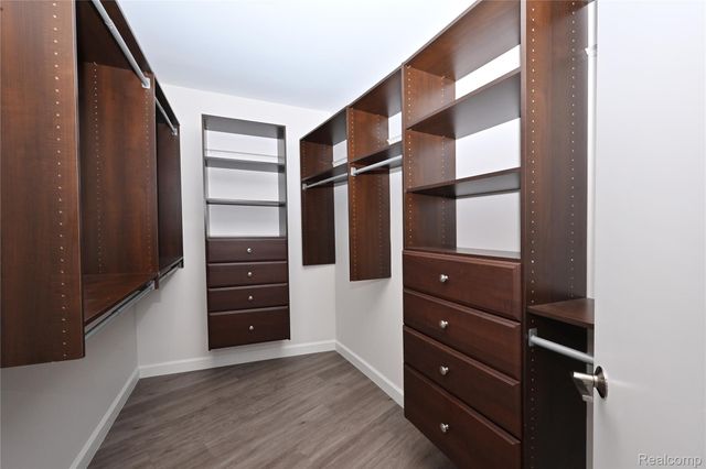 211 E Merrill Street 405, Birmingham, MI 48009