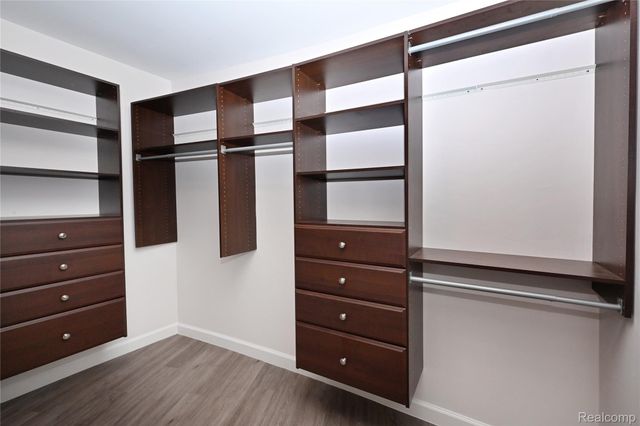 211 E Merrill Street 405, Birmingham, MI 48009