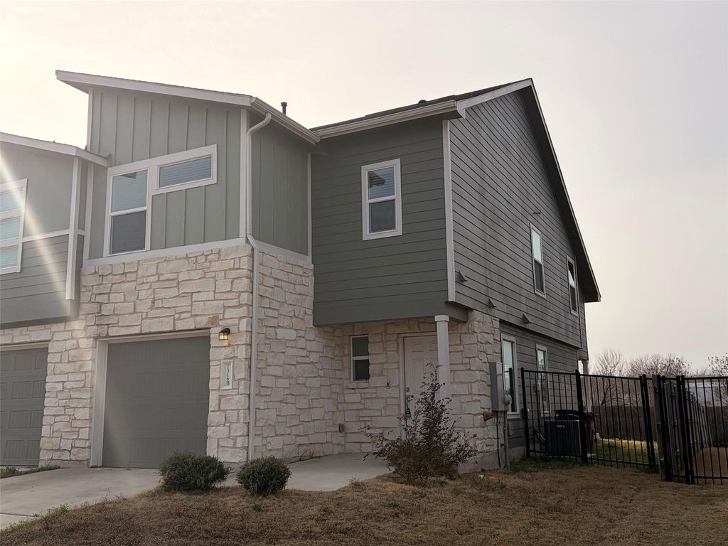 7316 Sparkling Light DR B, Del Valle, TX 78617