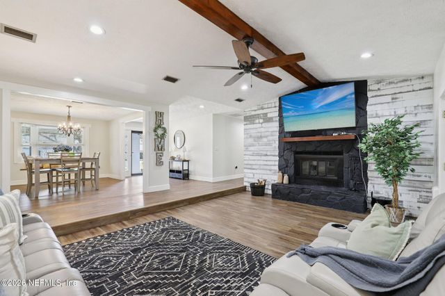 12670 AGATITE Road, Jacksonville, FL 32258