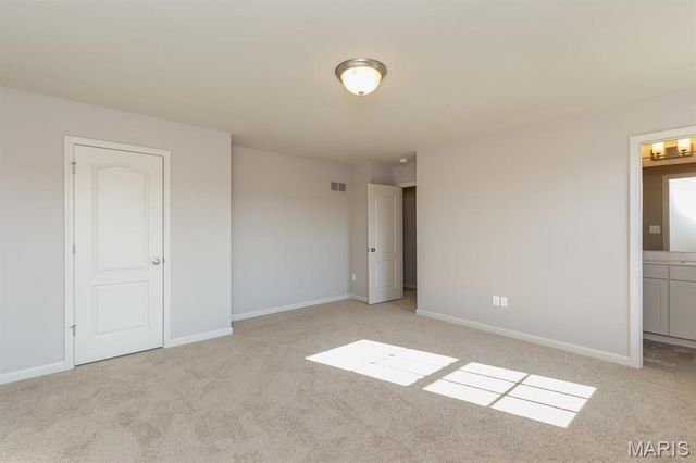 32 Wingtip Court, St Peters, MO 63376
