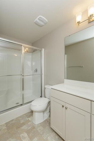 32 Wingtip Court, St Peters, MO 63376