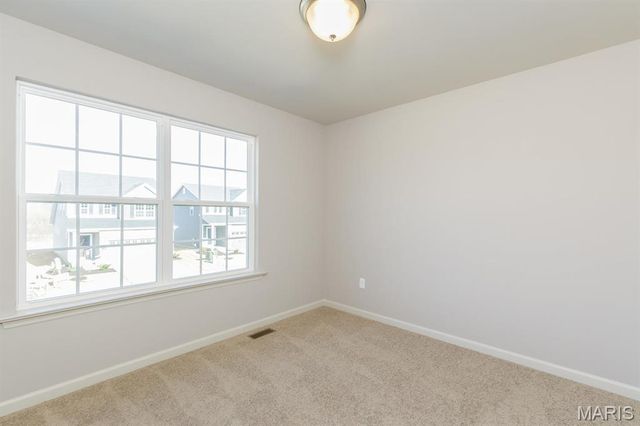 32 Wingtip Court, St Peters, MO 63376