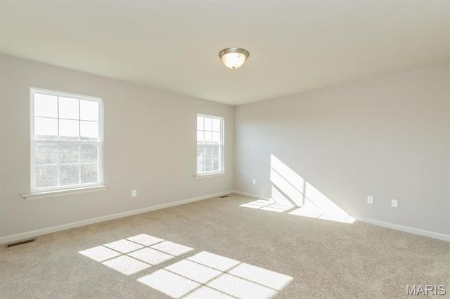 32 Wingtip Court, St Peters, MO 63376
