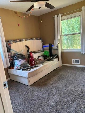 6704 E 129th Street, Grandview, MO 64030
