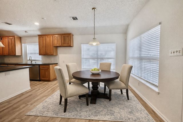 6342 Cobblestone Lane, Arlington, TX 76001