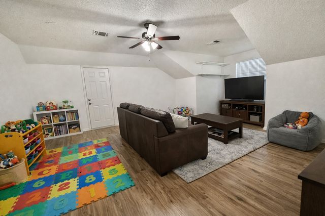 6342 Cobblestone Lane, Arlington, TX 76001