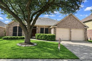 6342 Cobblestone Lane, Arlington, TX 76001
