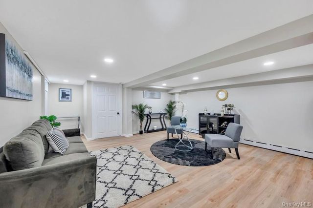 63 Beech Avenue, Farmingville, NY 11738