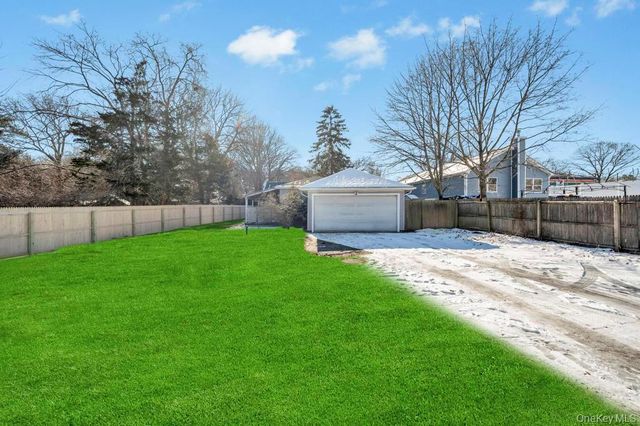 63 Beech Avenue, Farmingville, NY 11738