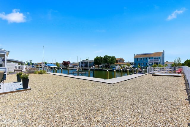 29 Clarkson Drive, Toms River, NJ 08753