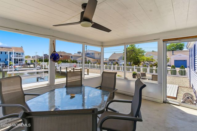 29 Clarkson Drive, Toms River, NJ 08753