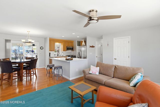 29 Clarkson Drive, Toms River, NJ 08753