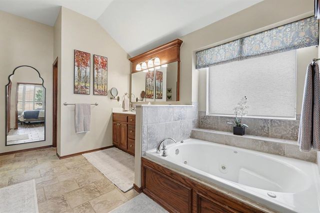 425 Summit Way, Norman, OK 73071