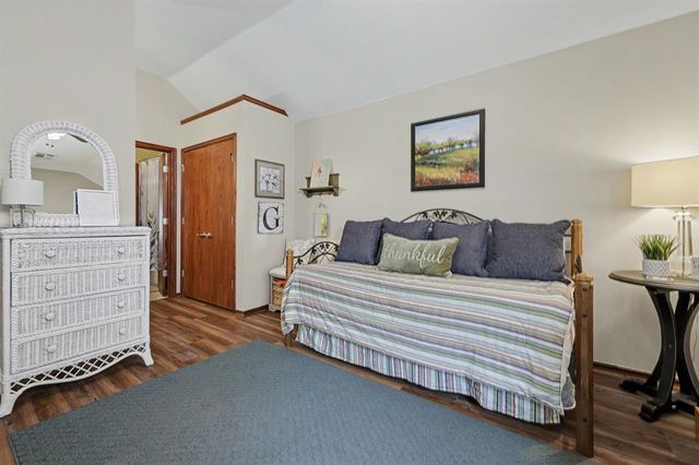 425 Summit Way, Norman, OK 73071