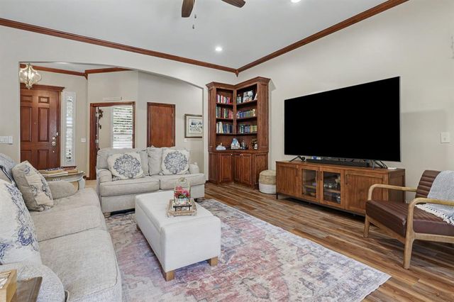 425 Summit Way, Norman, OK 73071