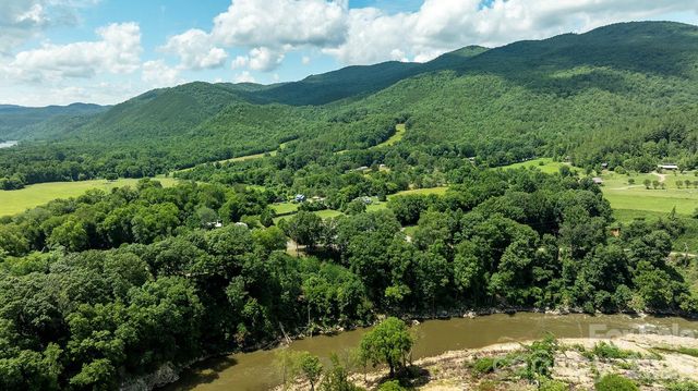 765 River Road, Hot Springs, NC 28743