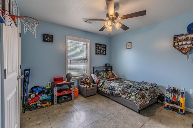 302 Stacy Drive, Paragould, AR 72450