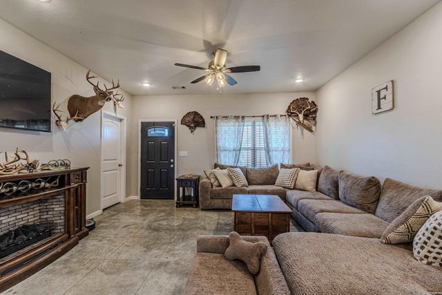 302 Stacy Drive, Paragould, AR 72450