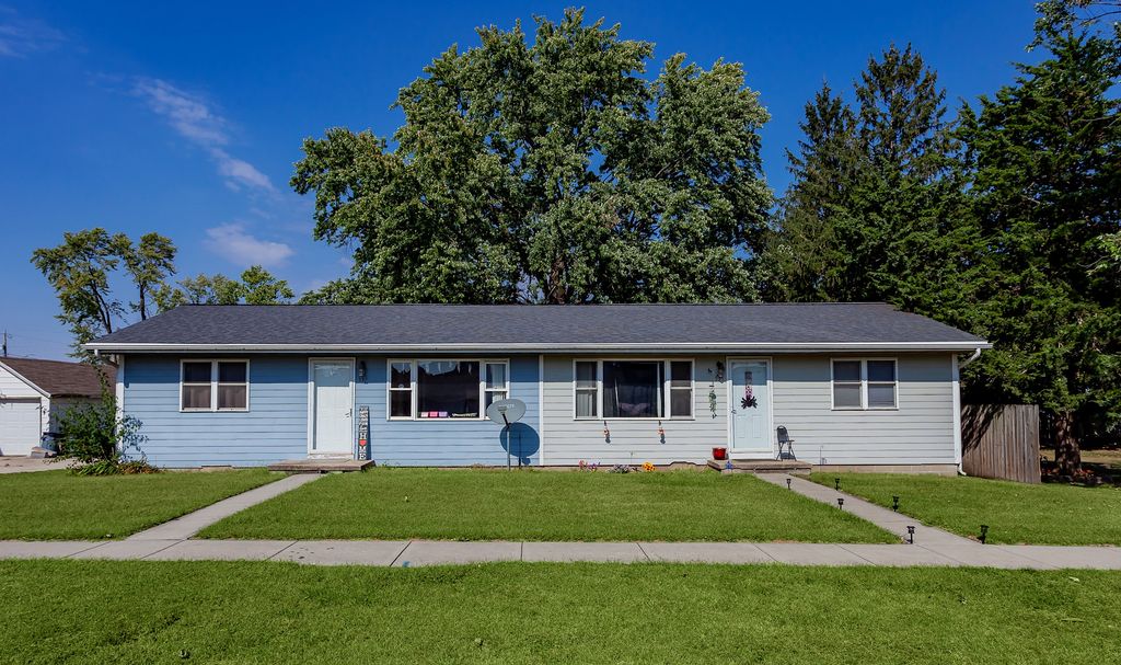 535-537 Laurel Street, Waukee, IA 50263