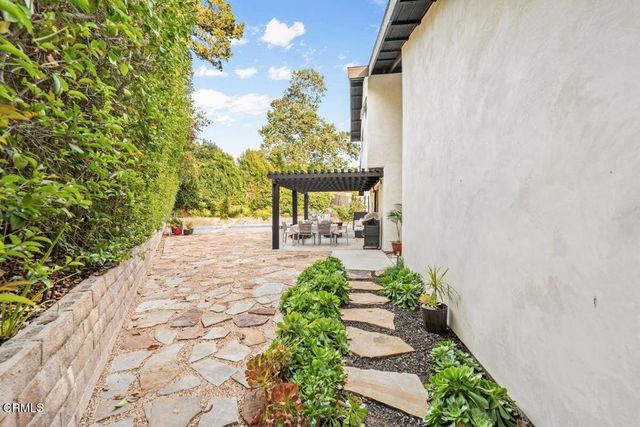 1116 Del Nido Court, Ojai, CA 93023