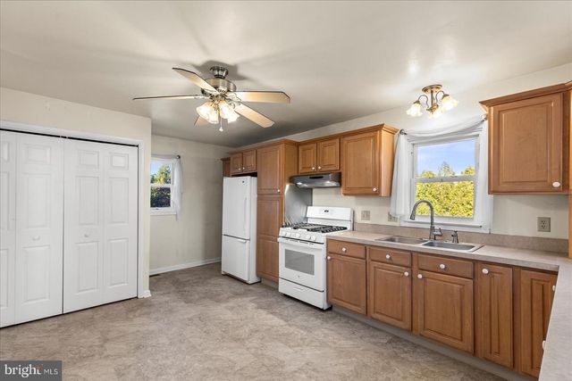 4947 E PROSPECT RD, York, PA 17406