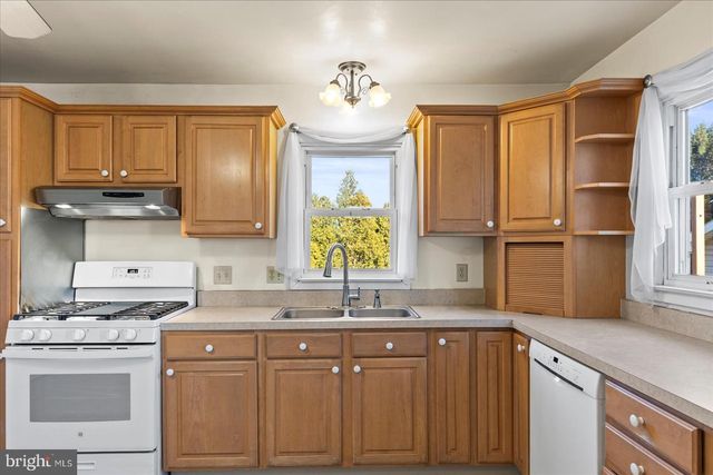 4947 E PROSPECT RD, York, PA 17406