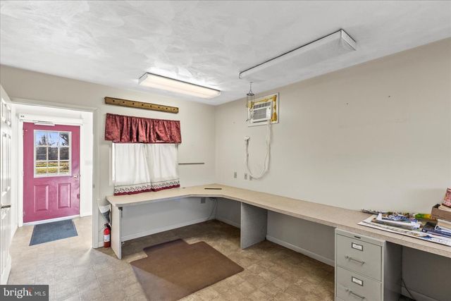 4947 E PROSPECT RD, York, PA 17406