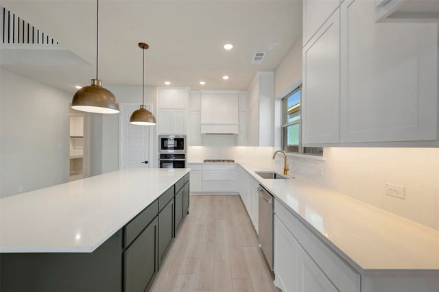 3752 Bermuda Grass Way, Grand Prairie, TX 76084