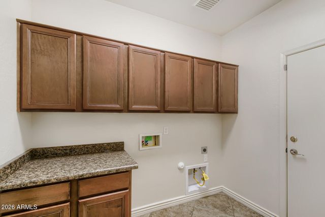 18188 W PARADISE Lane, Surprise, AZ 85388