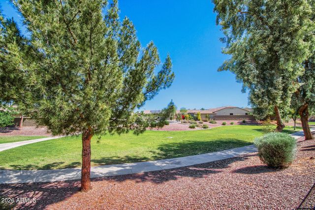18188 W PARADISE Lane, Surprise, AZ 85388