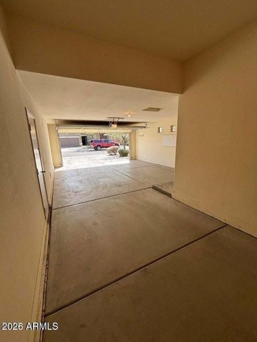 18188 W PARADISE Lane, Surprise, AZ 85388