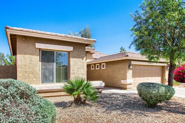 18188 W PARADISE Lane, Surprise, AZ 85388