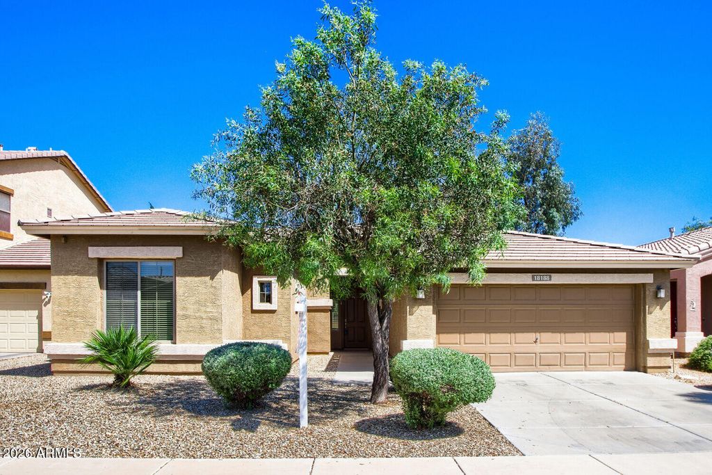 18188 W PARADISE Lane, Surprise, AZ 85388