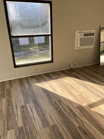 112 Esther Dr, Coalmont, TN 37313