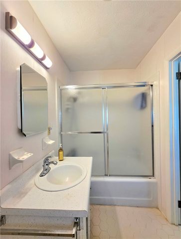 2505 Winchester Road, Waycross, GA 31501