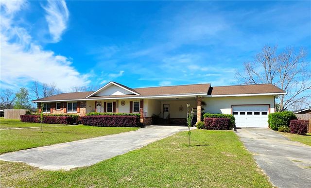 2505 Winchester Road, Waycross, GA 31501