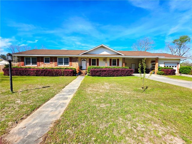 2505 Winchester Road, Waycross, GA 31501