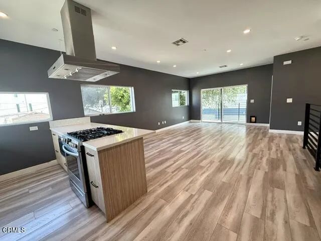 5628 Auckland Avenue, Los Angeles, CA 91601