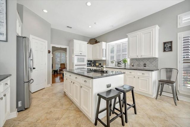 17027 Chapel Park Way, Houston, TX 77059