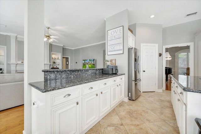 17027 Chapel Park Way, Houston, TX 77059