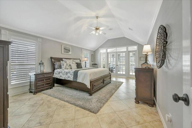 17027 Chapel Park Way, Houston, TX 77059