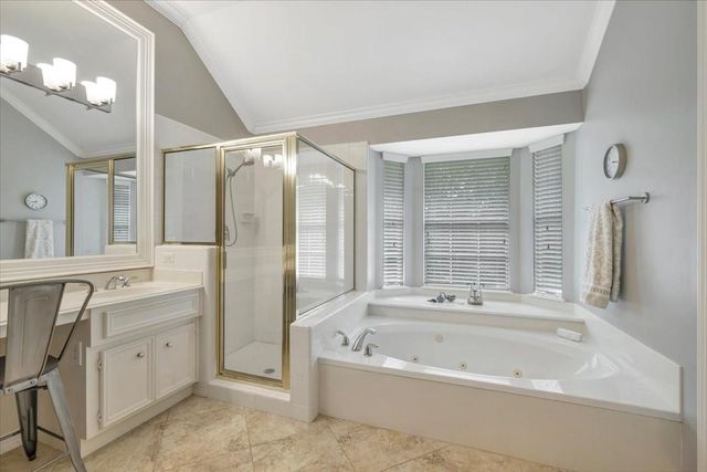 17027 Chapel Park Way, Houston, TX 77059