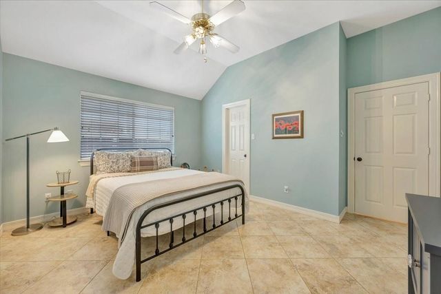 17027 Chapel Park Way, Houston, TX 77059