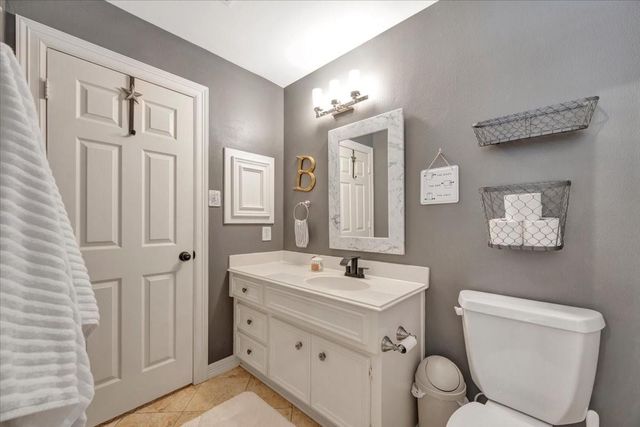 17027 Chapel Park Way, Houston, TX 77059