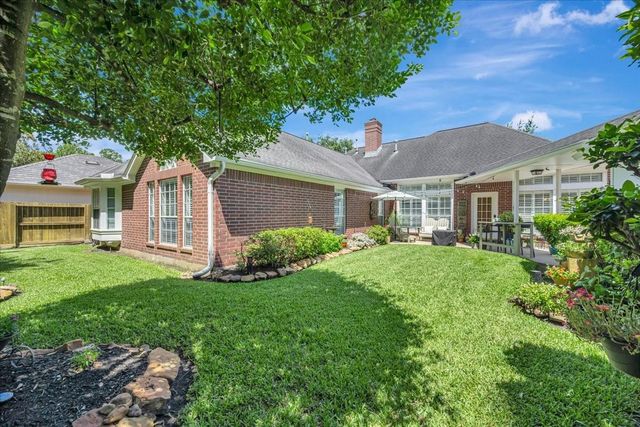 17027 Chapel Park Way, Houston, TX 77059